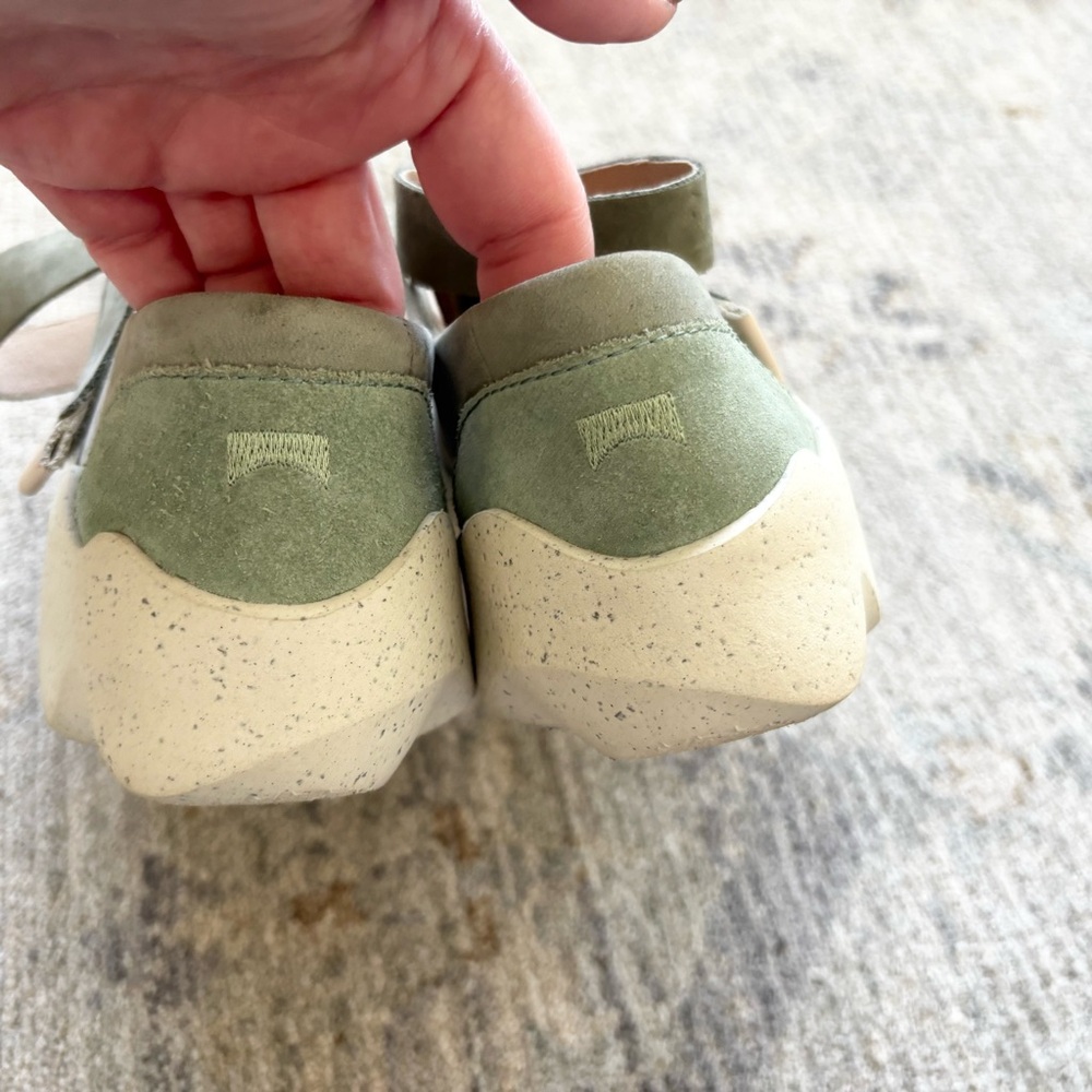 CAMPER DUD SNEAKERS SIZE 10 TRENDY STYLISH ACTIVE SPORTY MODERN - Picture 3 of 9